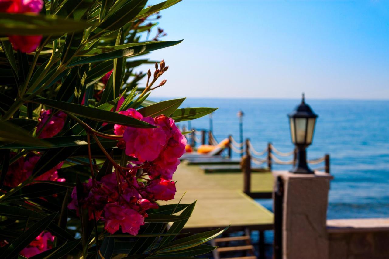Kayalar Blue Beach Hotel Sazlı Eksteriør billede